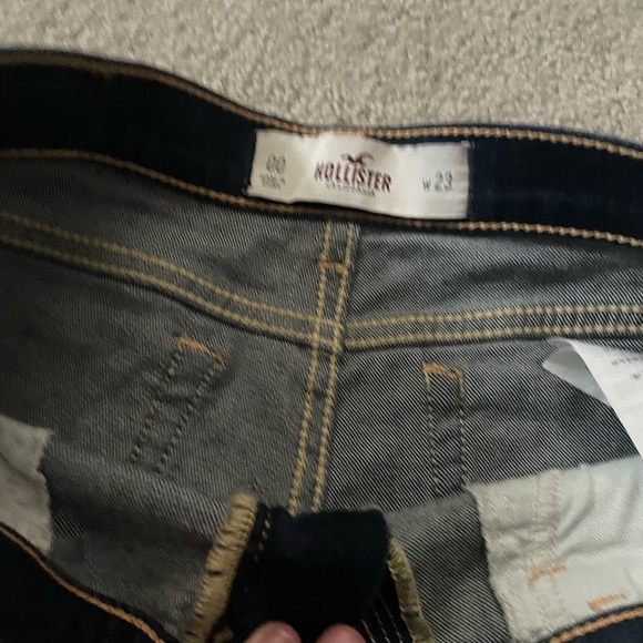 Hollister mini Jean shorts Size 00 NWOT - Picture 2 of 4